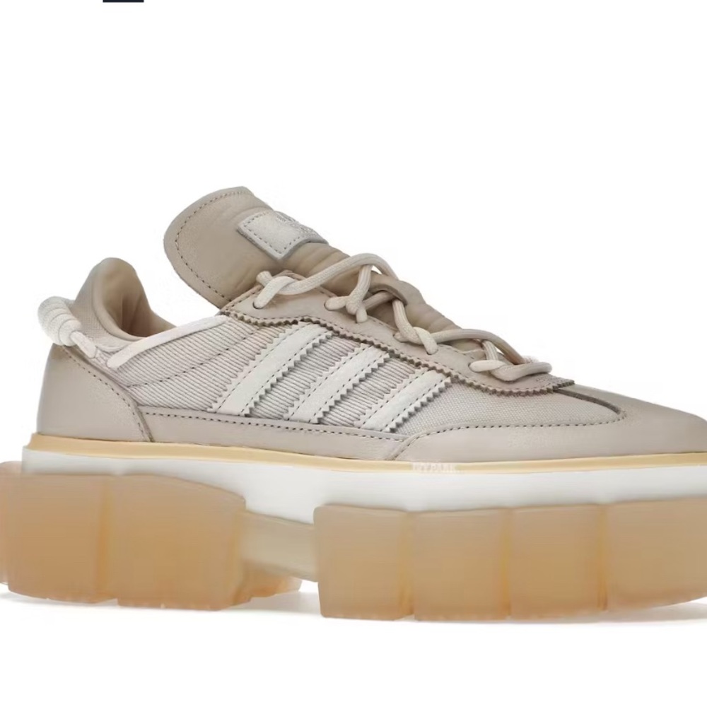 Never worn Ivy Park Super Sleek Adidas in beige